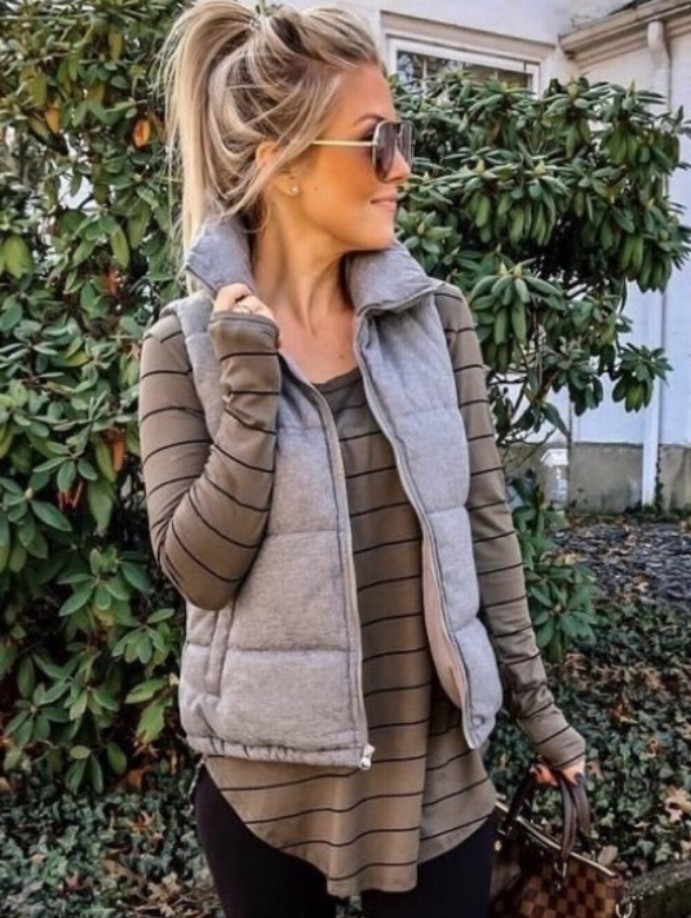 Old Navy M Gray Herringbone Puffer Vest Full Zip Fleece Lined